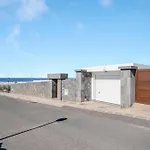 Daniela カレタ・デ・ファマラ