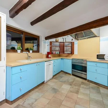 Вилла Daniela *